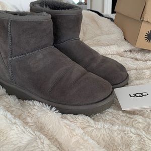 Ugh Classic Mini Grey Size 7